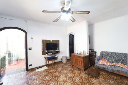 Casa à venda com 3 quartos, 400m² em Vila Leonor, São Paulo