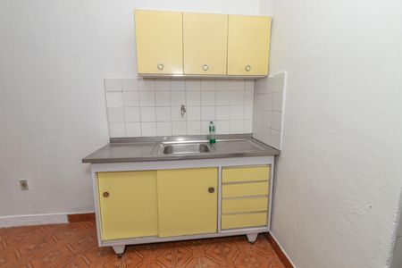 Casa para alugar com 50m², 1 quarto e 1 vaga Casa para alugar com 50m², 1 quarto e 1 vagaCozinha