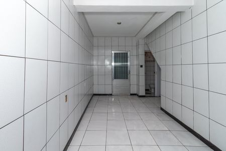 Casa para alugar com 50m², 1 quarto e 1 vaga Casa para alugar com 50m², 1 quarto e 1 vagaGaragem
