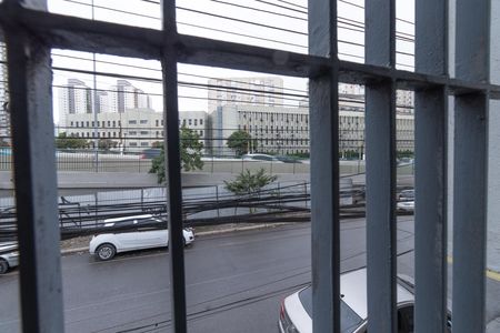 Vista da Janela do Quarto de casa para alugar com 1 quarto, 50m² em Bom Retiro, São Paulo