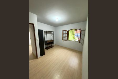 Quarto de casa à venda com 3 quartos, 315m² em Vila Vitória, Santo André
