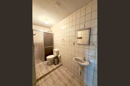 Casa à venda com 315m², 3 quartos e 8 vagas Casa à venda com 315m², 3 quartos e 8 vagasBanheiro