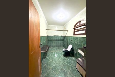 Banheiro de casa à venda com 3 quartos, 315m² em Vila Vitória, Santo André