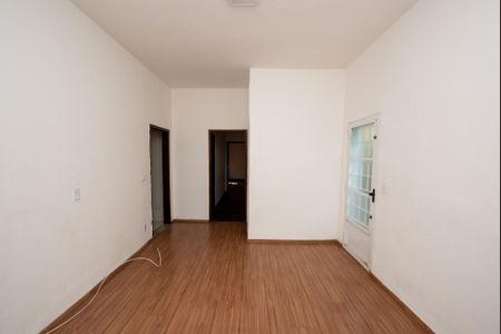 Casa para alugar com 90m², 2 quartos e 1 vaga Casa para alugar com 90m², 2 quartos e 1 vagaCopa
