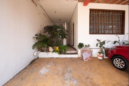 Casa para alugar com 90m², 2 quartos e 1 vaga Casa para alugar com 90m², 2 quartos e 1 vagaGaragem