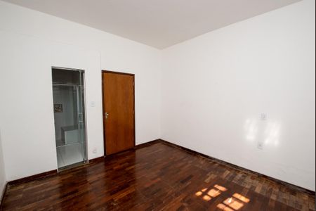 Casa para alugar com 90m², 2 quartos e 1 vaga Casa para alugar com 90m², 2 quartos e 1 vagaSuíte