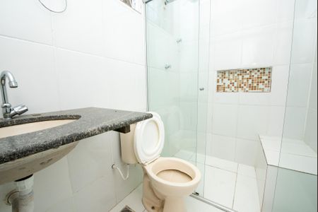 Casa para alugar com 90m², 2 quartos e 1 vaga Casa para alugar com 90m², 2 quartos e 1 vagaBanheiro da Suíte