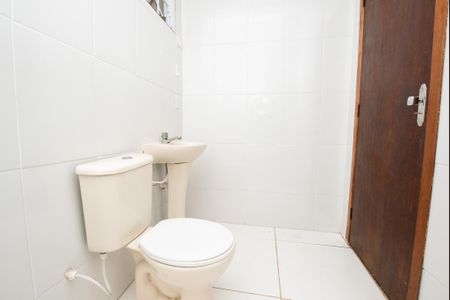 Casa para alugar com 90m², 2 quartos e 1 vaga Casa para alugar com 90m², 2 quartos e 1 vagaBanheiro 2