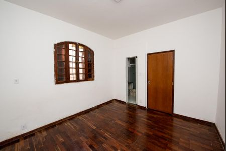 Casa para alugar com 90m², 2 quartos e 1 vaga Casa para alugar com 90m², 2 quartos e 1 vagaSuíte
