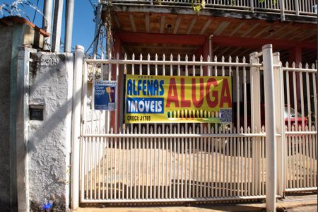 Casa para alugar com 90m², 2 quartos e 1 vaga Casa para alugar com 90m², 2 quartos e 1 vagaPlaca instalada com o codigo PMEA-64 no dia 18-06-2026
