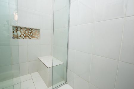 Casa para alugar com 90m², 2 quartos e 1 vaga Casa para alugar com 90m², 2 quartos e 1 vagaBanheiro da Suíte
