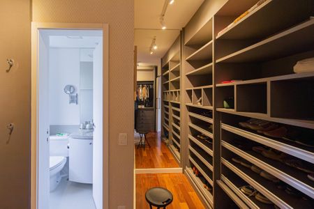 Apartamento à venda com 187m², 3 quartos e 3 vagasCloset da Suíte 2
