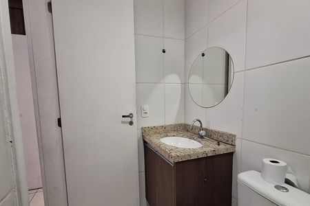 Apartamento para alugar com 66m², 3 quartos e 1 vaga Apartamento para alugar com 66m², 3 quartos e 1 vagaBanheiro Corredor