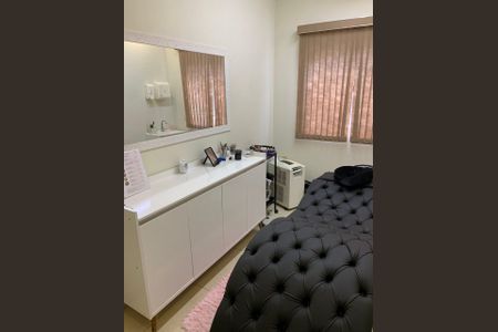 Casa à venda com 70m², 2 quartos e 1 vaga Casa à venda com 70m², 2 quartos e 1 vagaQuarto