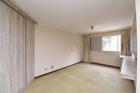 Apartamento à venda com 261m², 4 quartos e 2 vagasSuíte 1