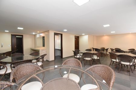 Apartamento à venda com 261m², 4 quartos e 2 vagasÁrea comum - Salão de festas