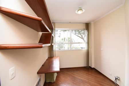 Apartamento à venda com 261m², 4 quartos e 2 vagasEscritório