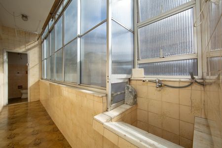 Apartamento para alugar com 100m², 3 quartos e sem vaga Apartamento para alugar com 100m², 3 quartos e sem vagaAREA DE SERVICO