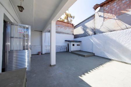 Casa para alugar com 130m², 2 quartos e 1 vaga Casa para alugar com 130m², 2 quartos e 1 vagaAREA EXTERNA