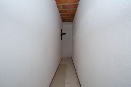 Casa para alugar com 130m², 2 quartos e 1 vaga Casa para alugar com 130m², 2 quartos e 1 vagaCORREDOR