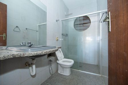 BANHEIRO de casa para alugar com 1 quarto, 130m² em Havaí, Belo Horizonte