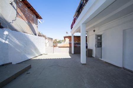 Casa para alugar com 130m², 2 quartos e 1 vaga Casa para alugar com 130m², 2 quartos e 1 vagaAREA EXTERNA