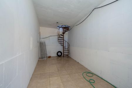 Casa para alugar com 130m², 2 quartos e 1 vaga Casa para alugar com 130m², 2 quartos e 1 vagaGARAGEM