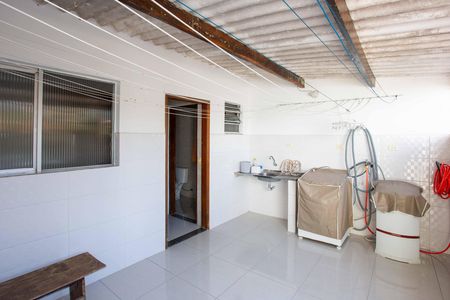Casa à venda com 249m², 5 quartos e 4 vagasÁrea de Serviço