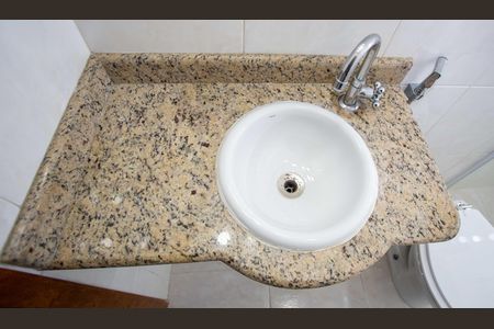 Casa à venda com 249m², 5 quartos e 4 vagasBanheiro da Suíte