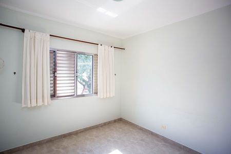 Casa à venda com 249m², 5 quartos e 4 vagasQuarto 2