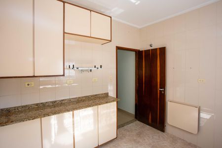Casa à venda com 249m², 5 quartos e 4 vagasCozinha