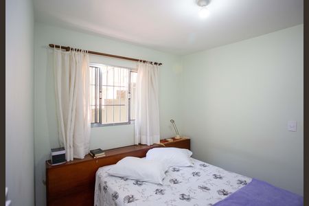Casa à venda com 249m², 5 quartos e 4 vagasQuarto 1 Casa 2