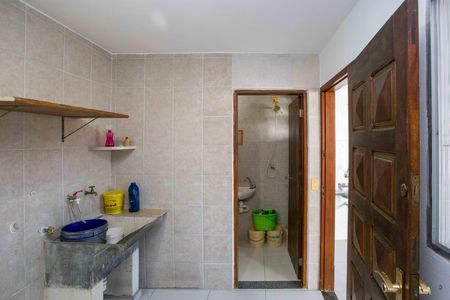 Casa à venda com 249m², 5 quartos e 4 vagasÁrea de Serviço