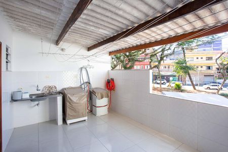 Casa à venda com 249m², 5 quartos e 4 vagasÁrea de Serviço
