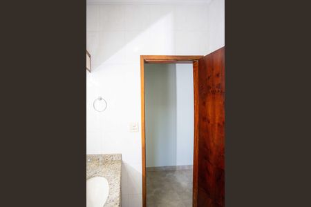 Casa à venda com 249m², 5 quartos e 4 vagasBanheiro Social
