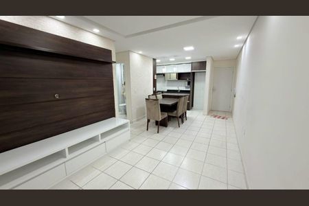 Foto 03 de apartamento à venda com 2 quartos, 61m² em Vila Santa Maria, Jundiaí