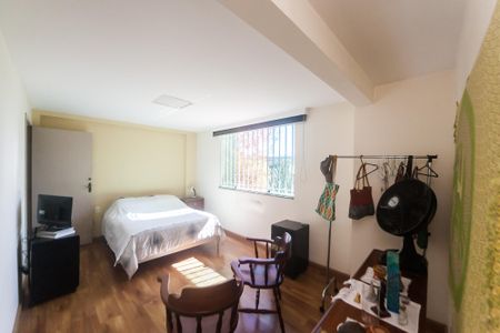 Casa de condomínio à venda com 249m², 3 quartos e 3 vagas Casa de condomínio à venda com 249m², 3 quartos e 3 vagasquarto casa 2