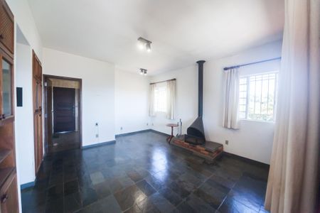 Casa de Condomínio à venda com 3 quartos, 249m² em Residencial Sul, Nova Lima