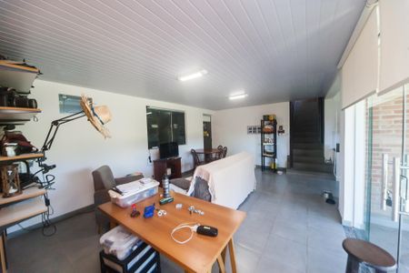 Casa de condomínio à venda com 249m², 3 quartos e 3 vagas Casa de condomínio à venda com 249m², 3 quartos e 3 vagassala casa 2