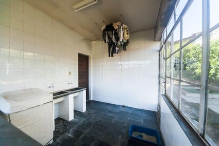 Casa de condomínio à venda com 249m², 3 quartos e 3 vagas Casa de condomínio à venda com 249m², 3 quartos e 3 vagasÁrea de Serviço