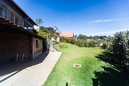 Casa de condomínio à venda com 249m², 3 quartos e 3 vagas Casa de condomínio à venda com 249m², 3 quartos e 3 vagasQuintal