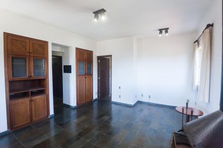 Casa de condomínio à venda com 249m², 3 quartos e 3 vagas Casa de condomínio à venda com 249m², 3 quartos e 3 vagassala