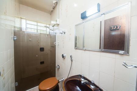 Casa de condomínio à venda com 249m², 3 quartos e 3 vagas Casa de condomínio à venda com 249m², 3 quartos e 3 vagasBanheiro suite