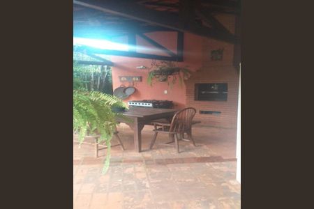 Casa de condomínio à venda com 539m², 4 quartos e 6 vagas Casa de condomínio à venda com 539m², 4 quartos e 6 vagasFoto 01