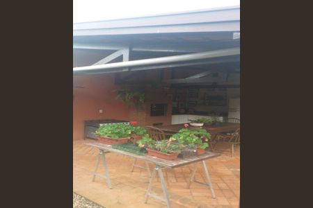 Casa de condomínio à venda com 539m², 4 quartos e 6 vagas Casa de condomínio à venda com 539m², 4 quartos e 6 vagasFoto 01