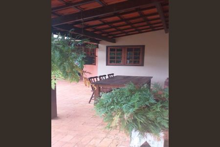 Casa de condomínio à venda com 539m², 4 quartos e 6 vagas Casa de condomínio à venda com 539m², 4 quartos e 6 vagasFoto 01