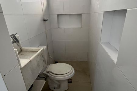 Casa para alugar com 70m², 2 quartos e sem vagaBanheiro da Suíte