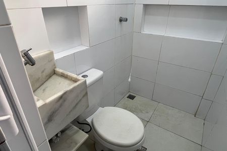 Casa para alugar com 70m², 2 quartos e sem vagaBanheiro Social