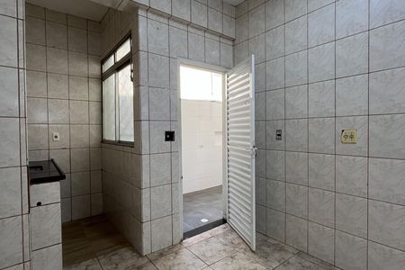 Casa para alugar com 70m², 2 quartos e sem vagaCozinha e Área de Serviço