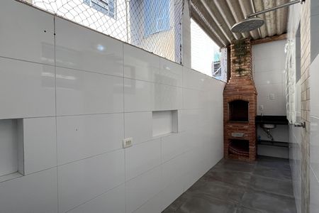 Casa para alugar com 70m², 2 quartos e sem vagaQuintal